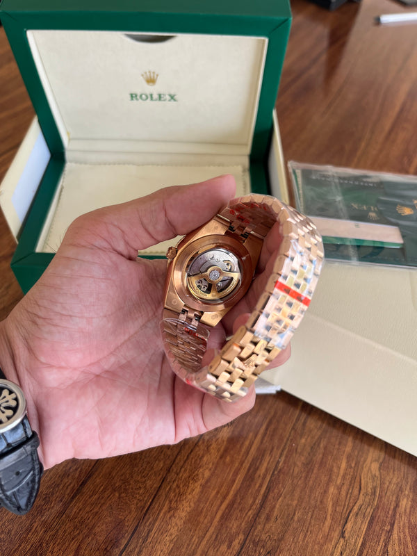 Land Dweller - White Dial - Gold Bracelet