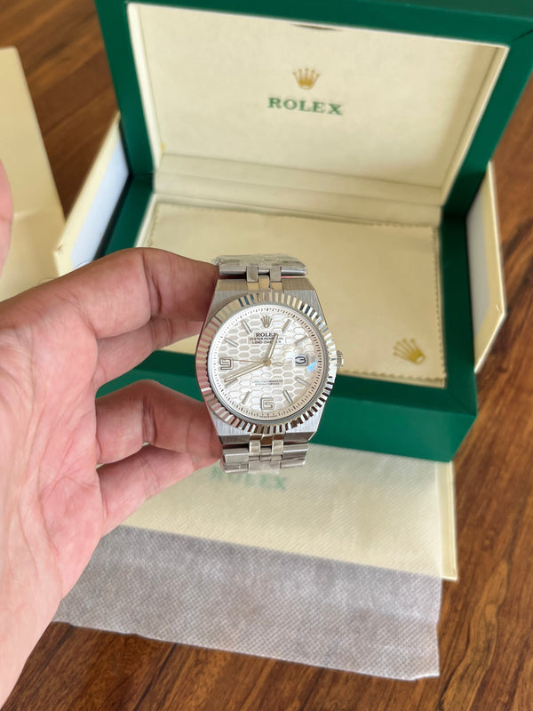 Land Dweller - White Dial - Silver Bracelet