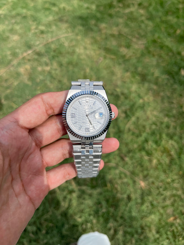 Land Dweller - White Dial - Silver Bracelet