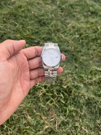 Land Dweller - White Dial - Silver Bracelet